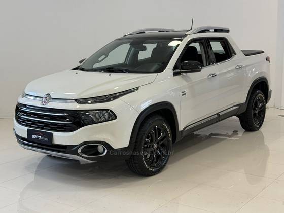 FIAT TORO 2.0 16V TURBO DIESEL VOLCANO 4WD AT9 FIAT TORO 2.0 16V TURBO DIESEL VOLCANO 4WD AT9